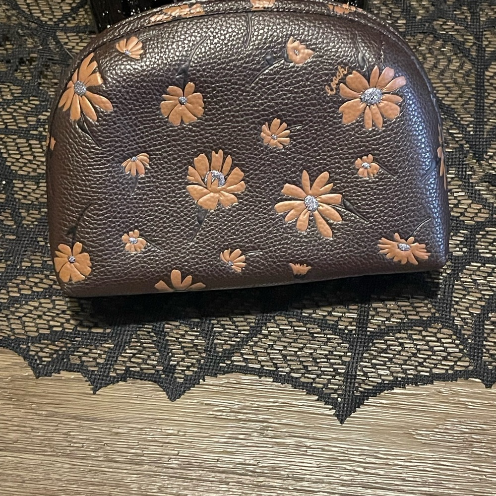 Coach Floral Embossed Brown Leather Bag. NWOT - Picture 2 of 8